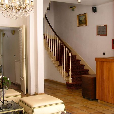 פריז Hotel Roi Rene מראה חיצוני תמונה