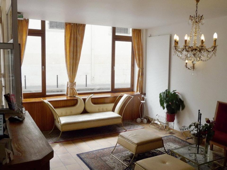 פריז Hotel Roi Rene מראה חיצוני תמונה