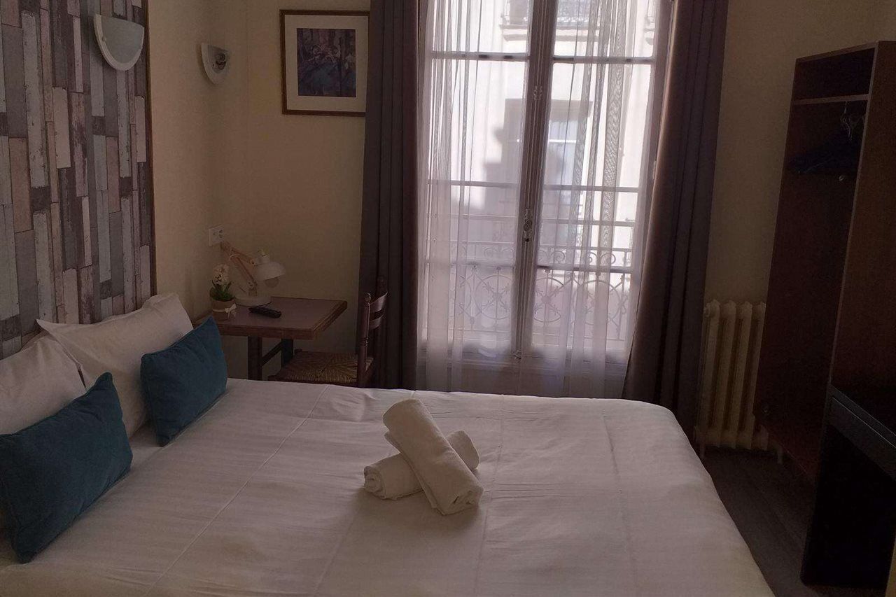 פריז Hotel Roi Rene מראה חיצוני תמונה