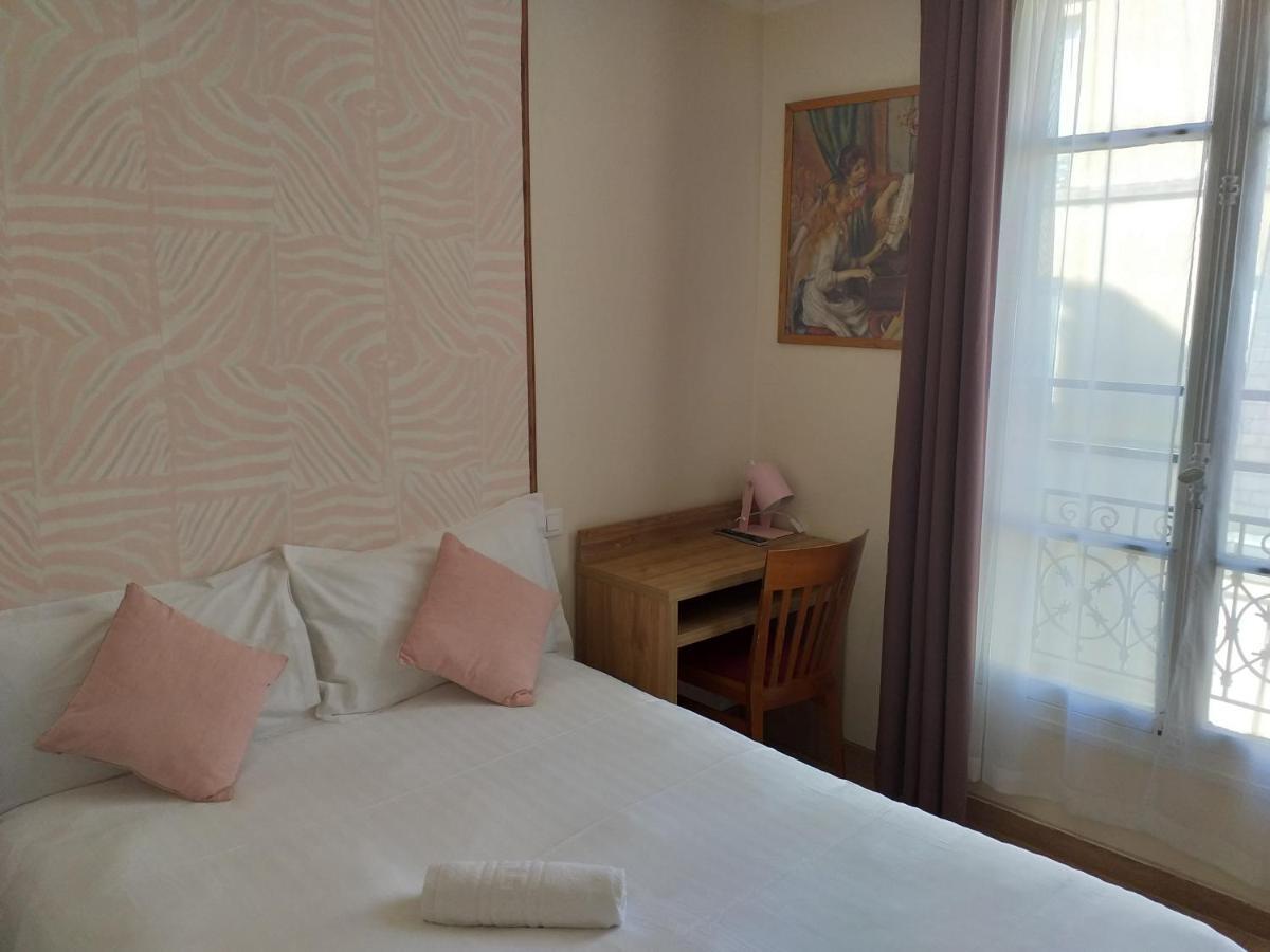 פריז Hotel Roi Rene מראה חיצוני תמונה
