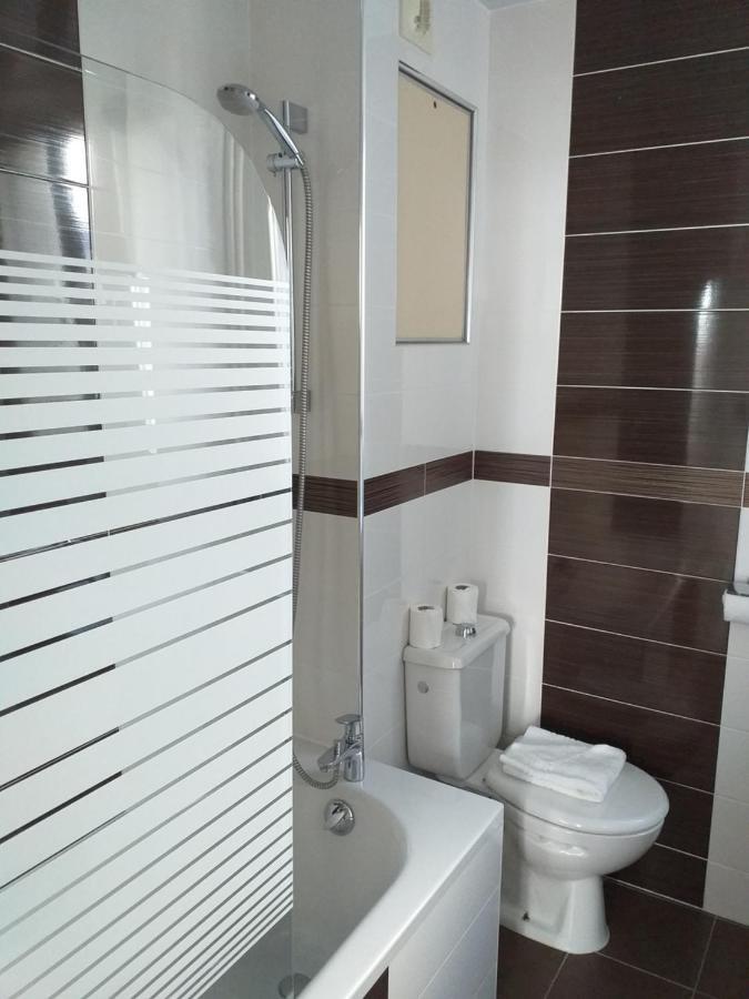פריז Hotel Roi Rene מראה חיצוני תמונה